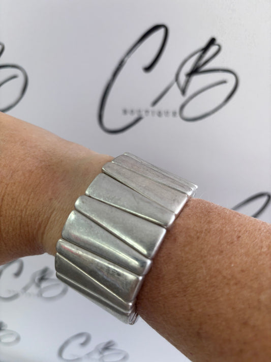 Silver triangle stretch bracelet