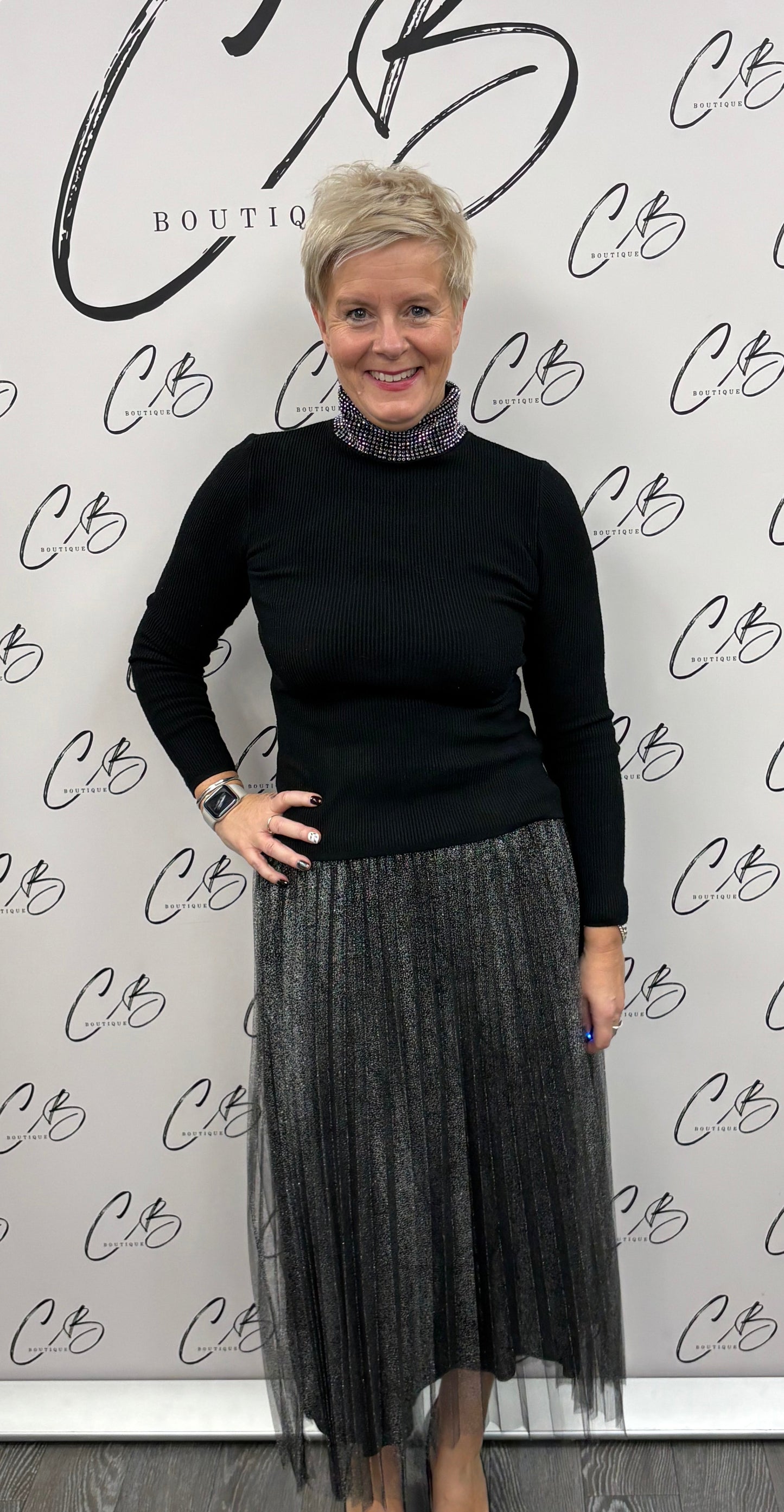 Grey sheer pleated skirt