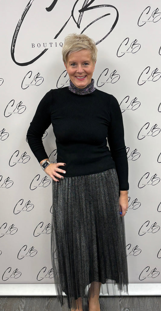 Grey sheer pleated skirt