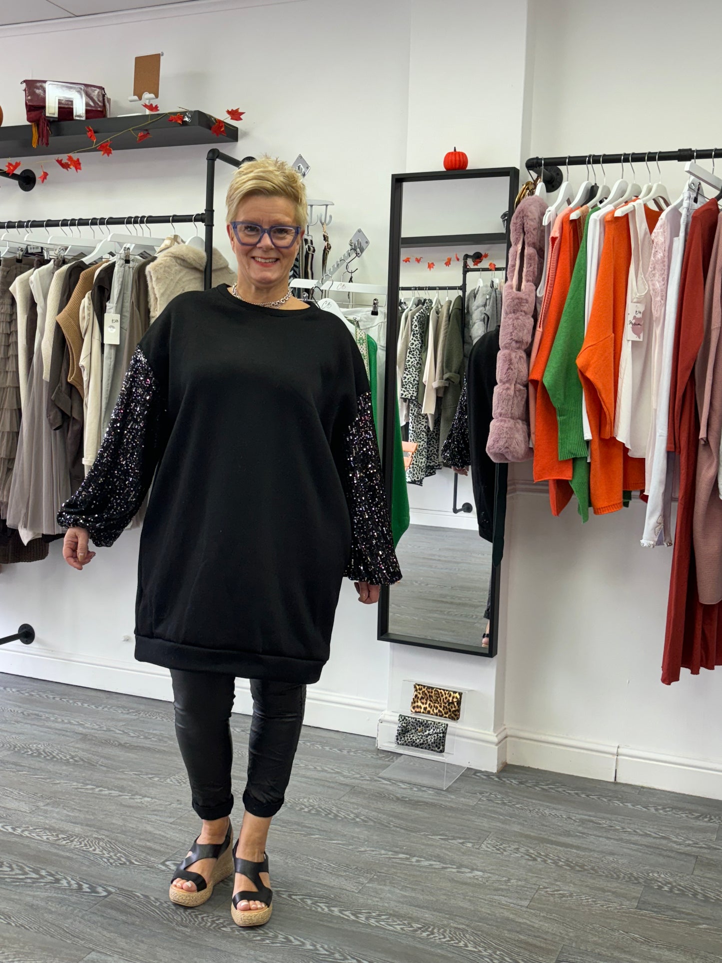 Sequin Sweatshirt - Black