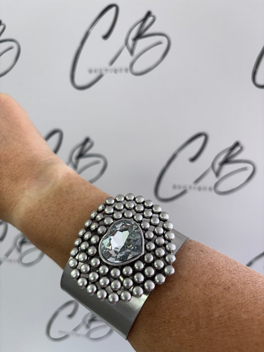 Heart cuff bracelet